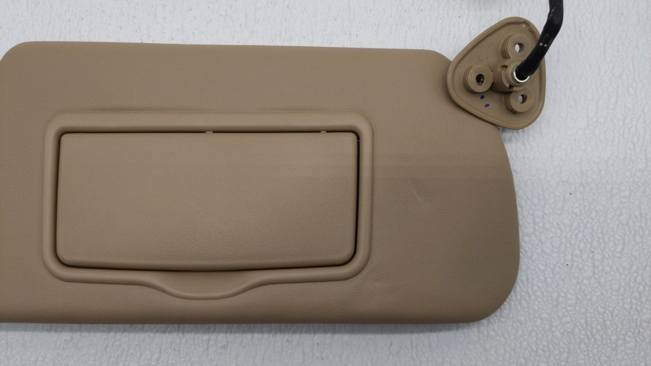 2003-2007 Cadillac Cts Sun Visor Shade Replacement Passenger Right Mirror Fits Fits 2003 2004 2005 2006 2007 OEM Used Auto P