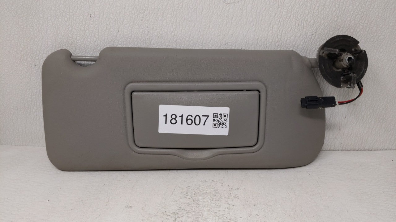 2003-2007 Cadillac Cts Sun Visor Shade Replacement Passenger Right Mirror Fits Fits 2003 2004 2005 2006 2007 OEM Used Auto P