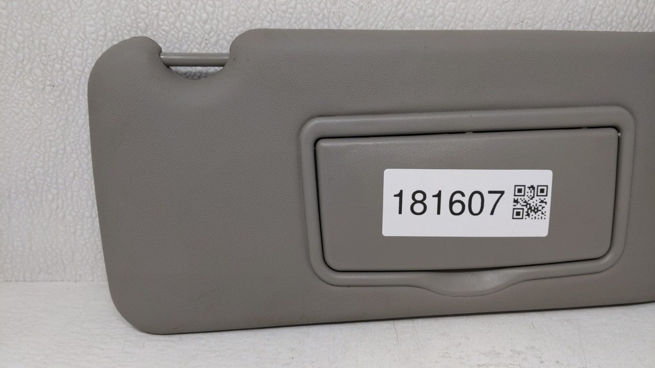 2003-2007 Cadillac Cts Sun Visor Shade Replacement Passenger Right Mirror Fits Fits 2003 2004 2005 2006 2007 OEM Used Auto P