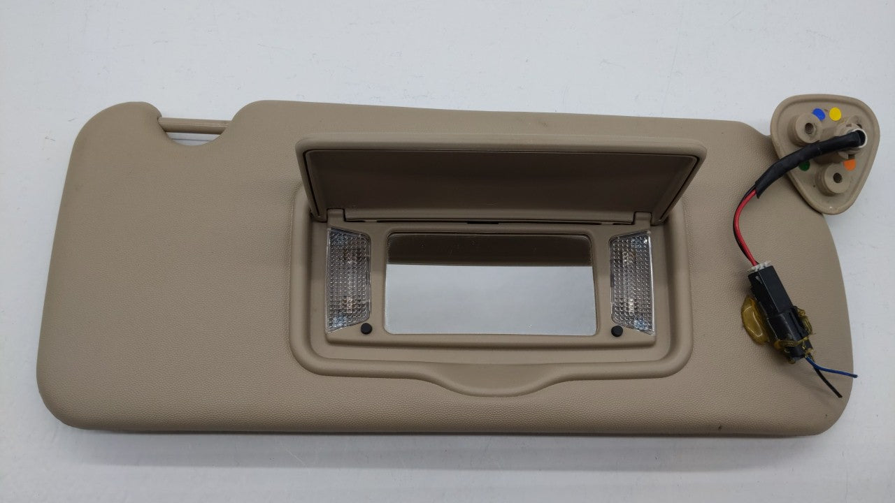 2003-2007 Cadillac Cts Sun Visor Shade Replacement Passenger Right Mirror Fits Fits 2003 2004 2005 2006 2007 OEM Used Auto P