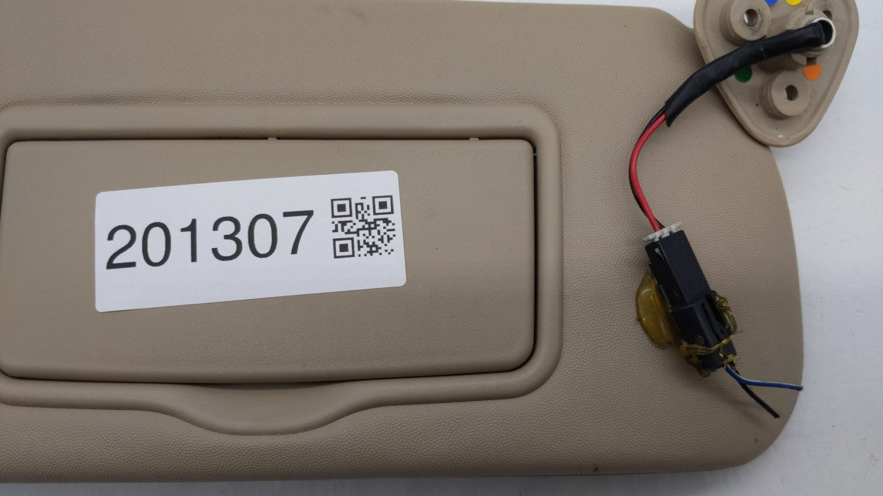 2003-2007 Cadillac Cts Sun Visor Shade Replacement Passenger Right Mirror Fits Fits 2003 2004 2005 2006 2007 OEM Used Auto P