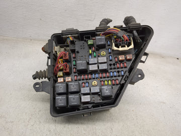2004-2007 Cadillac Cts Fusebox Fuse Box Panel Relay Module P/N:15233126 Fits Fits 2004 2005 2006 2007 OEM Used Auto Parts - 