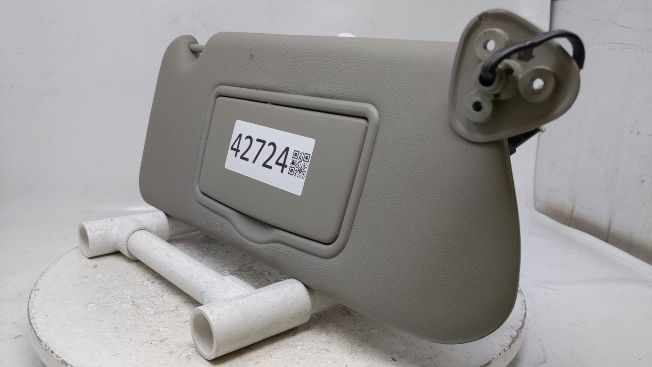 2003-2007 Cadillac Cts Sun Visor Shade Replacement Passenger Right Mirror Fits Fits 2003 2004 2005 2006 2007 OEM Used Auto P