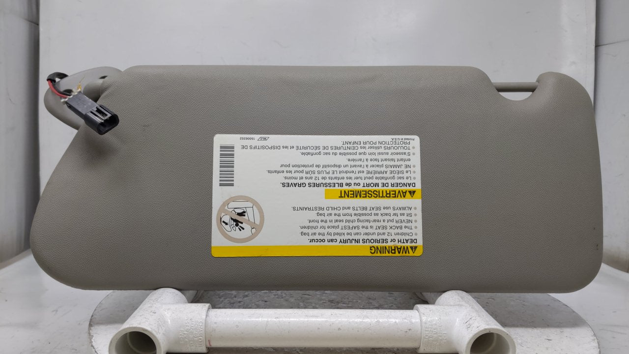 2003-2007 Cadillac Cts Sun Visor Shade Replacement Passenger Right Mirror Fits Fits 2003 2004 2005 2006 2007 OEM Used Auto P