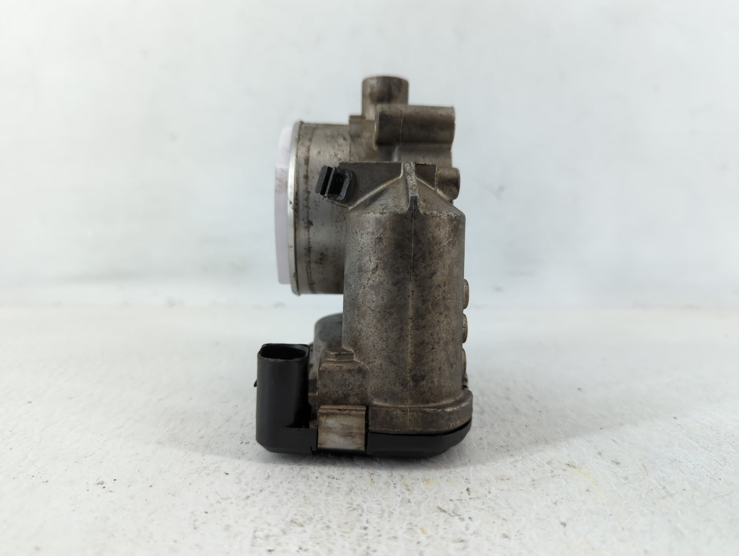 2005-2007 Cadillac Cts Throttle Body P/N:12592916 Fits Fits 2005 2006 2007 OEM Used Auto Parts - Oemusedautoparts1.com