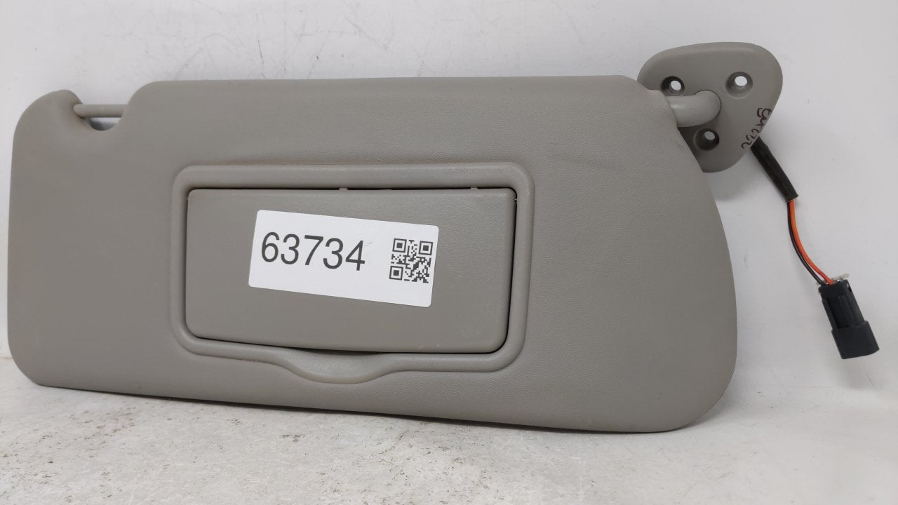 2003-2007 Cadillac Cts Sun Visor Shade Replacement Passenger Right Mirror Fits Fits 2003 2004 2005 2006 2007 OEM Used Auto P
