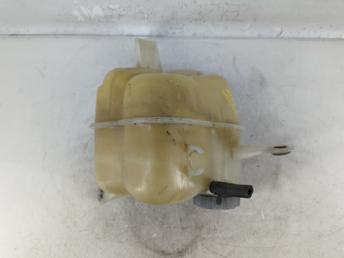 2003-2007 Cadillac Cts Windshield Washer Fluid Reservoir Bottle Oem 774843 - Oemusedautoparts1.com