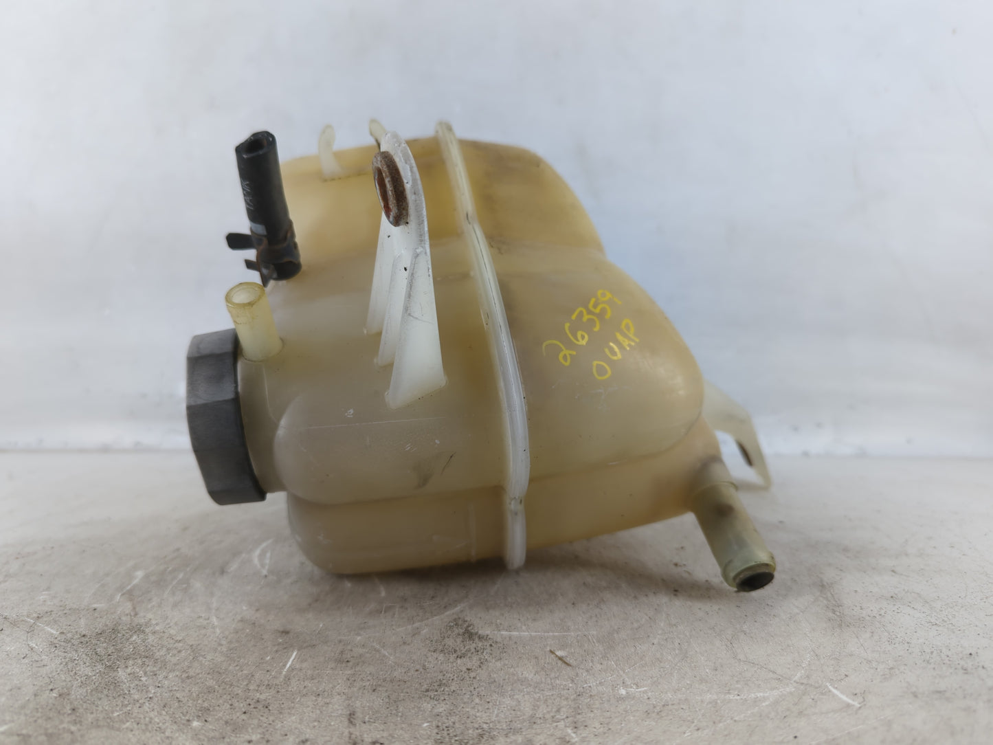 2003-2007 Cadillac Cts Windshield Washer Fluid Reservoir Bottle Oem 774843 - Oemusedautoparts1.com