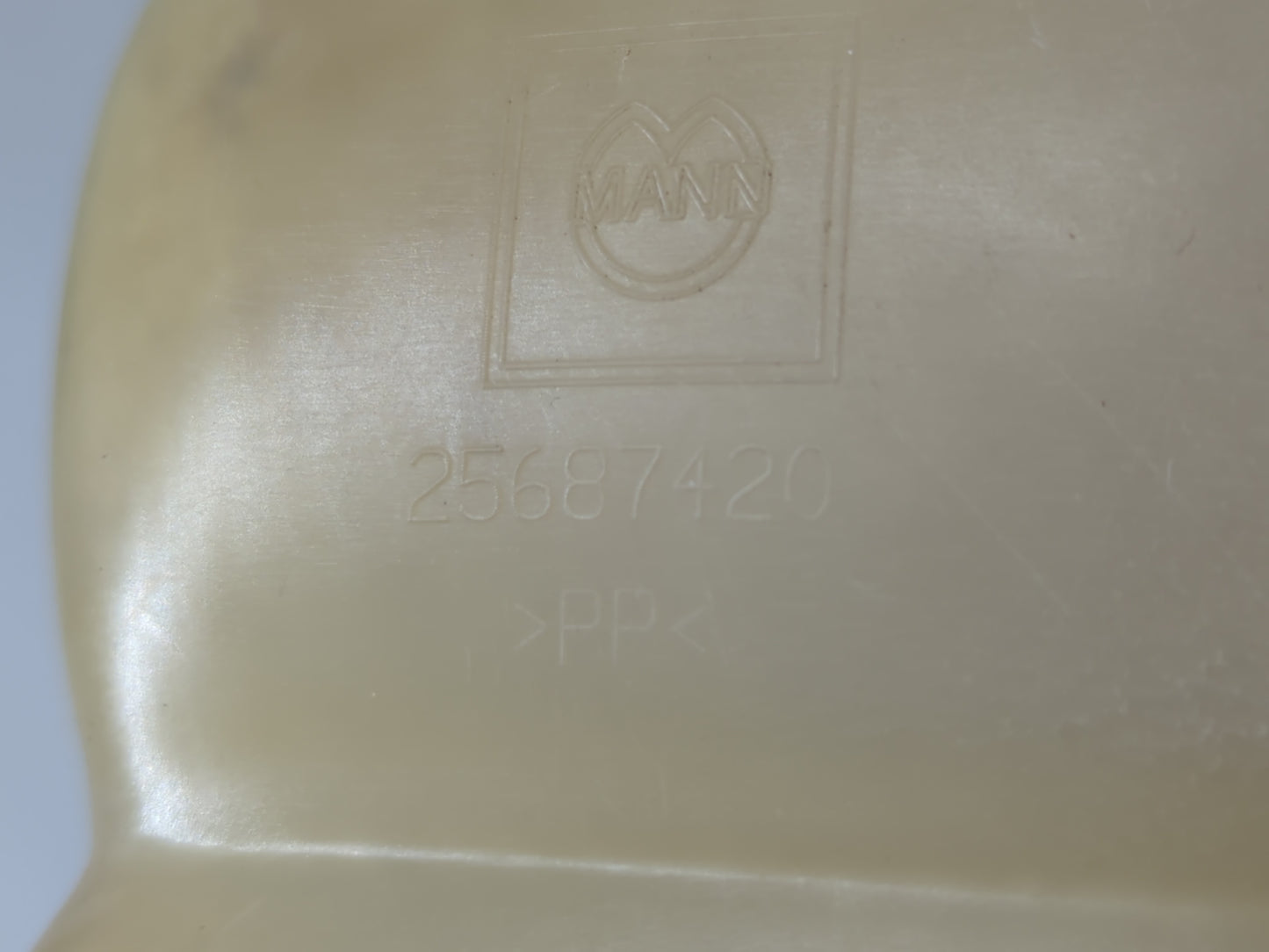 2003-2007 Cadillac Cts Windshield Washer Fluid Reservoir Bottle Oem 774843 - Oemusedautoparts1.com