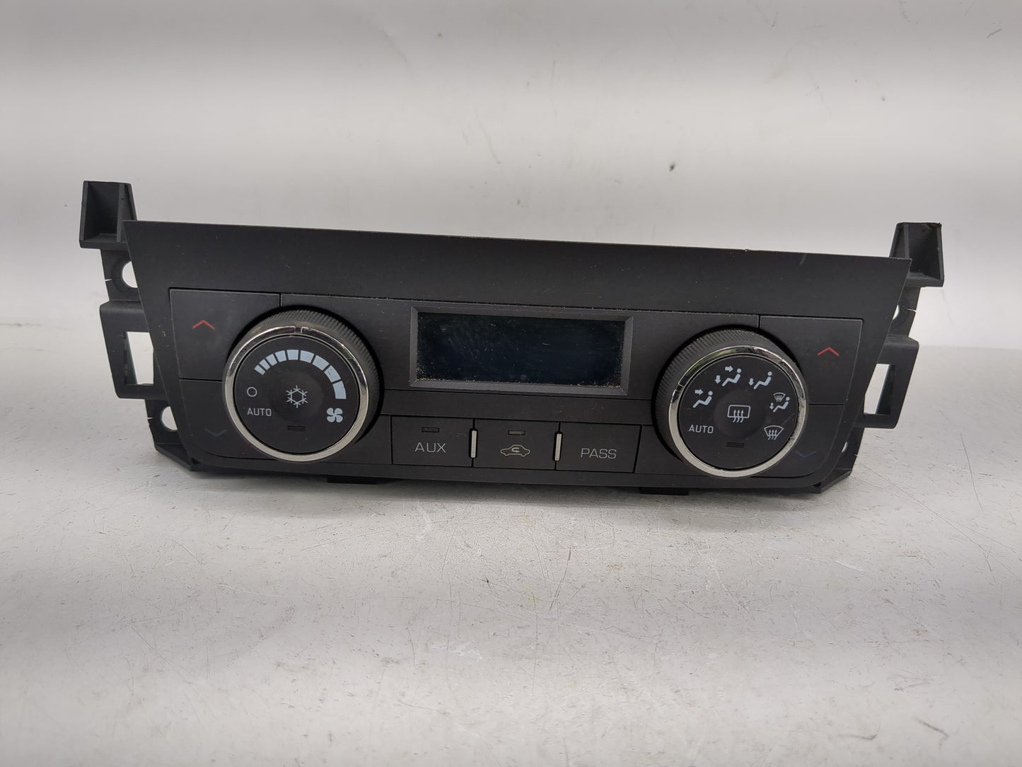 2006 Cadillac Dts Climate Control Module Temperature AC/Heater Replacement P/N:15839547 Fits OEM Used Auto Parts - Oemusedau