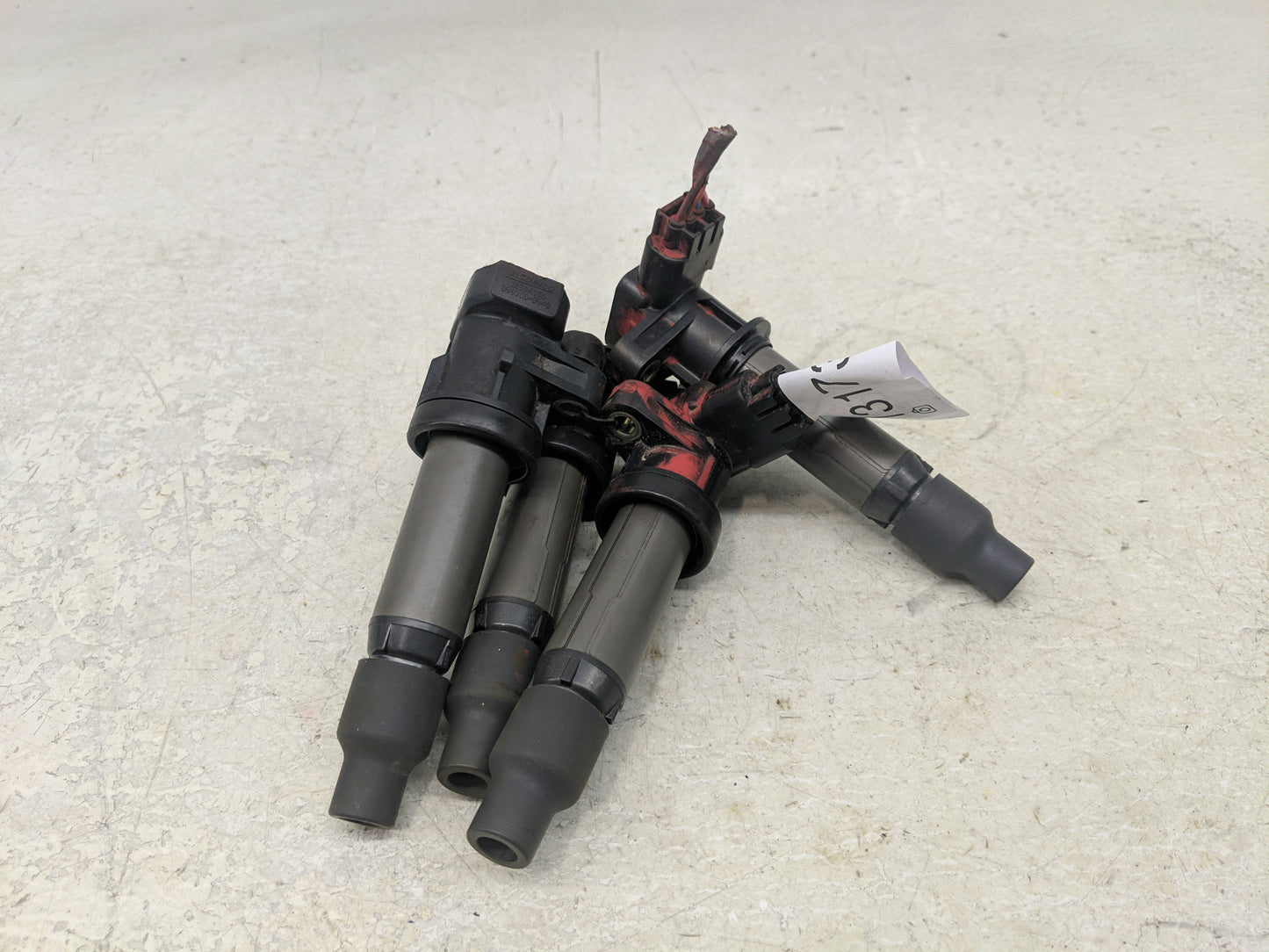 2006-2006 Cadillac Dts Ignition Coil Igniter Pack - Oemusedautoparts1.com