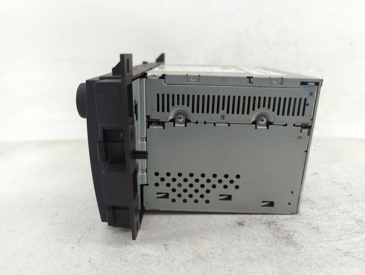 2006 Cadillac Dts Radio AM FM Cd Player Receiver Replacement P/N:DW468100-5155 15850502 Fits OEM Used Auto Parts - Oemusedau
