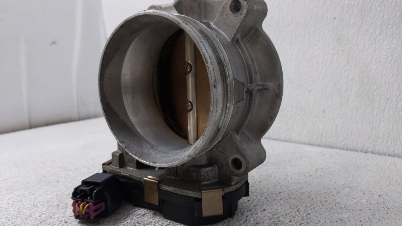 2006-2011 Cadillac Dts Throttle Body P/N:RME87 2B5495 Fits Fits 2006 2007 2008 2009 2010 2011 OEM Used Auto Parts - Oemuseda