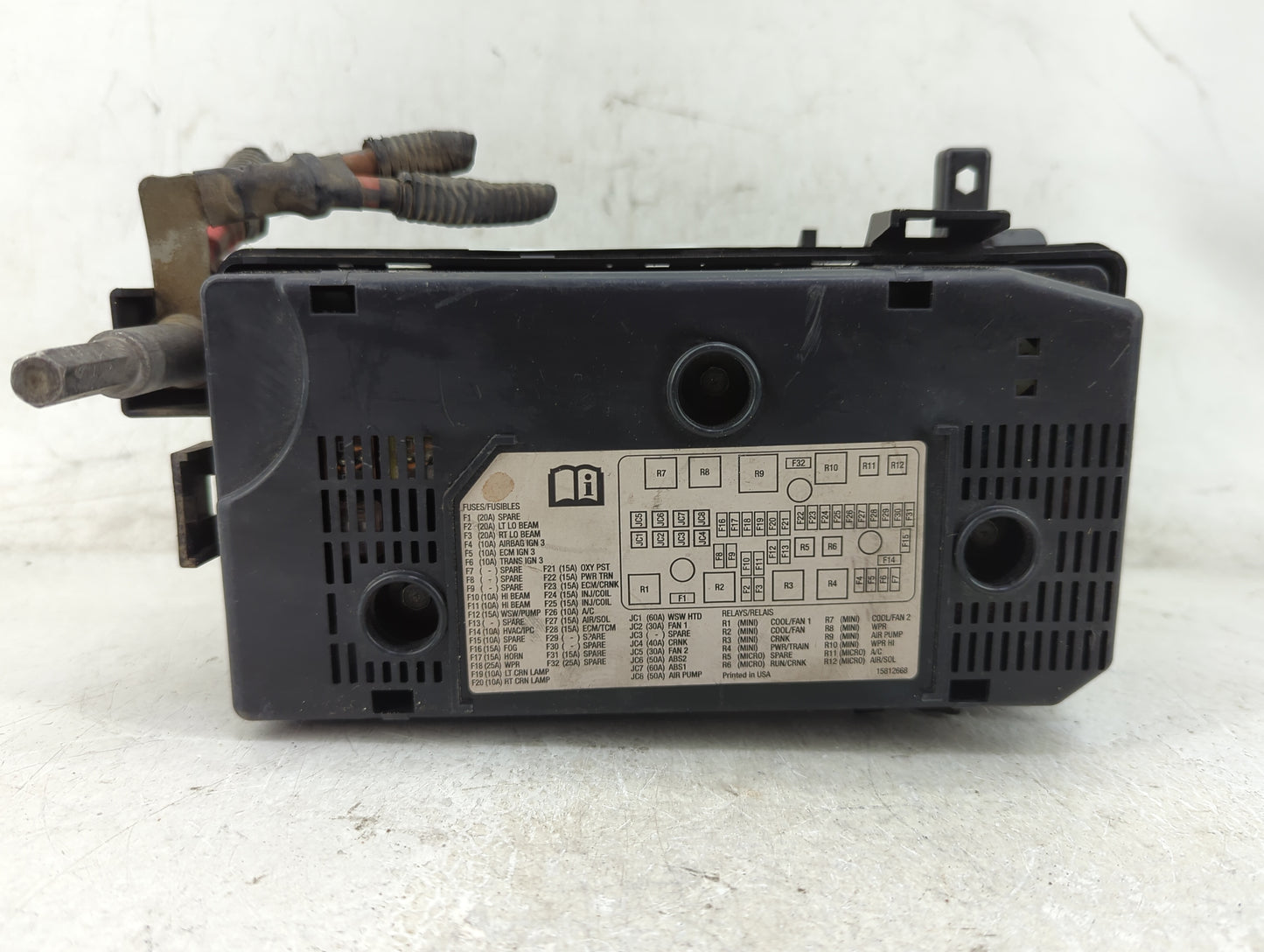 2006-2007 Cadillac Dts Fusebox Fuse Box Panel Relay Module P/N:15812668 Fits Fits 2006 2007 OEM Used Auto Parts - Oemusedaut
