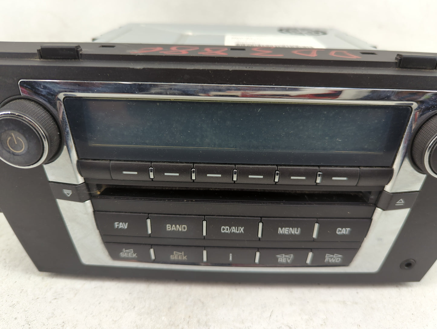 2006 Cadillac Dts Radio AM FM Cd Player Receiver Replacement P/N:15809942 Fits OEM Used Auto Parts - Oemusedautoparts1.com