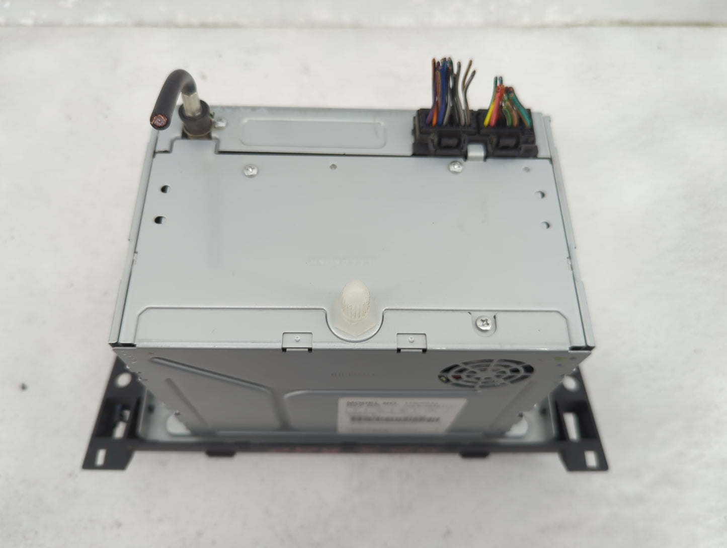 2006 Cadillac Dts Radio AM FM Cd Player Receiver Replacement P/N:15809942 Fits OEM Used Auto Parts - Oemusedautoparts1.com
