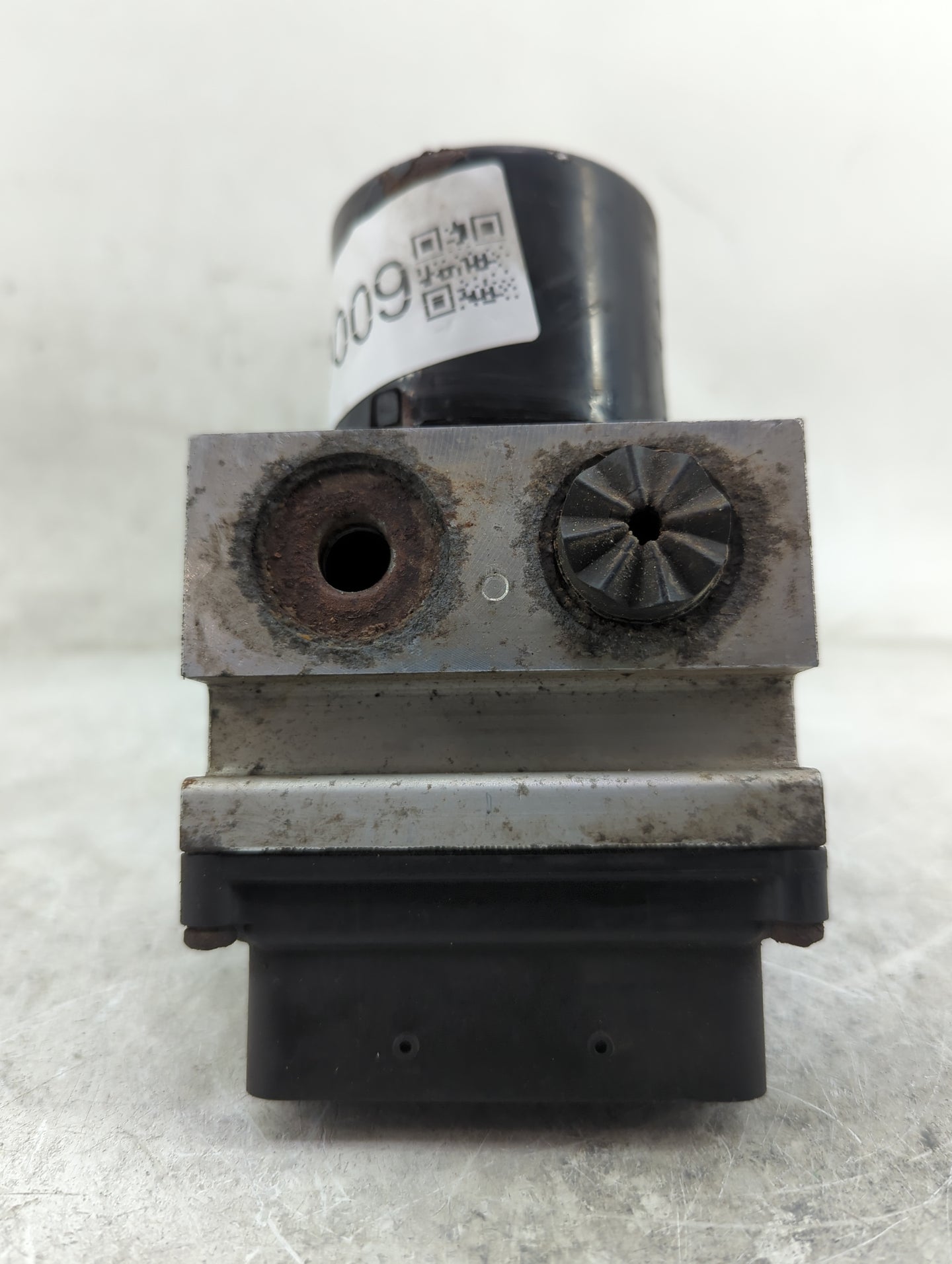 2006-2007 Cadillac Dts ABS Pump Control Module Replacement P/N:15844351 Fits Fits 2006 2007 OEM Used Auto Parts - Oemusedaut