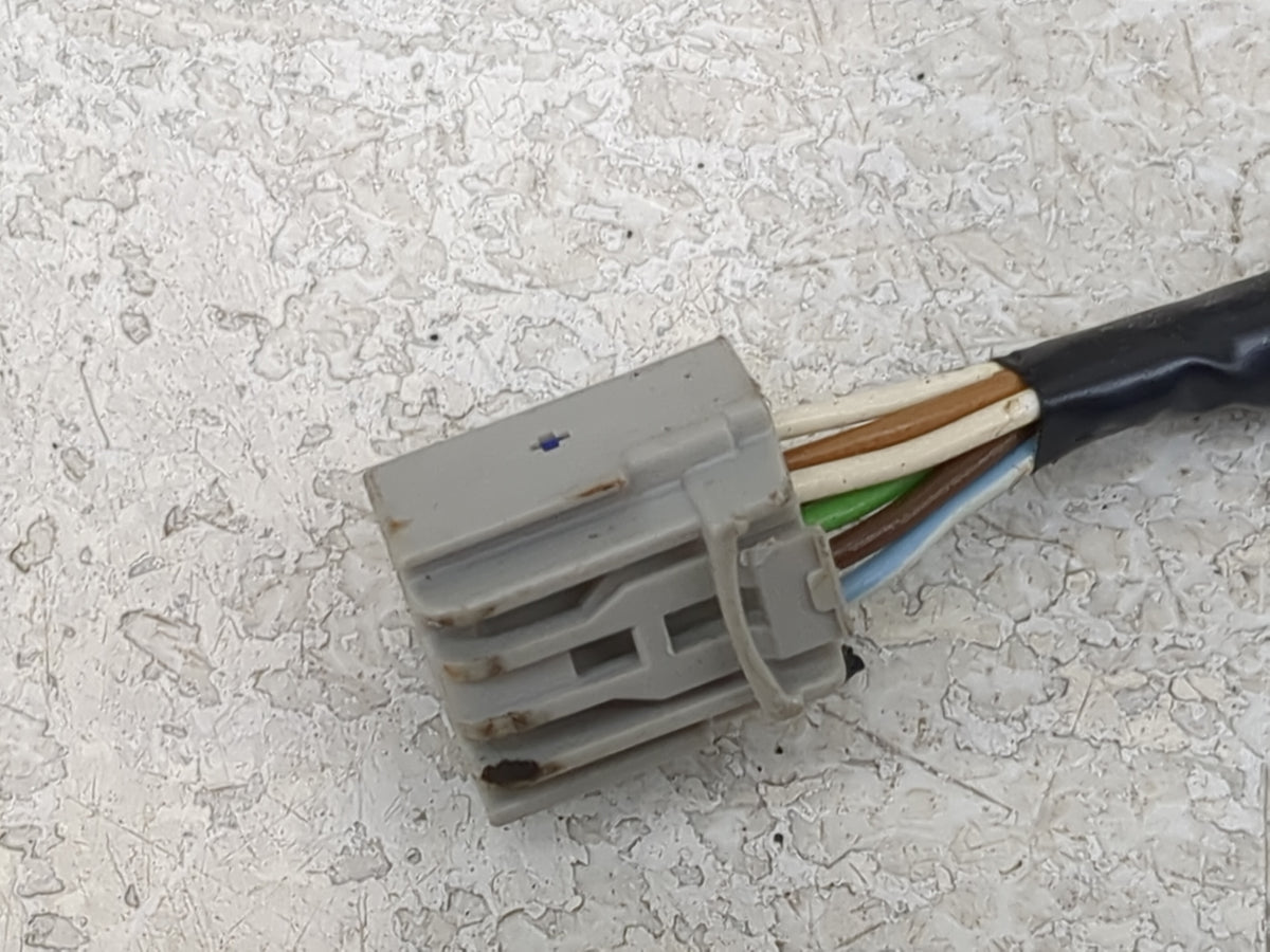 2006 Cadillac Dts Driver Side View Mirror - Left Door Mirror OEM Used - Oemusedautoparts1.com