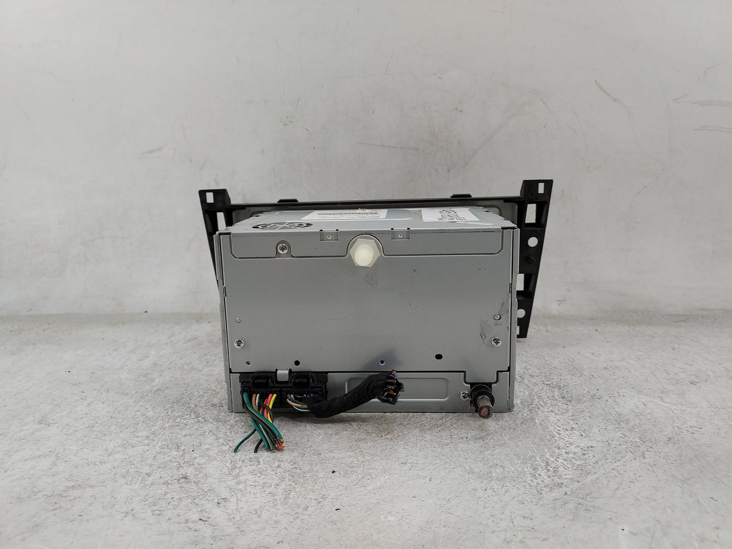2006 Cadillac Dts Radio AM FM Cd Player Receiver Replacement P/N:15809941 CQ-JG8461YC Fits OEM Used Auto Parts - Oemusedauto