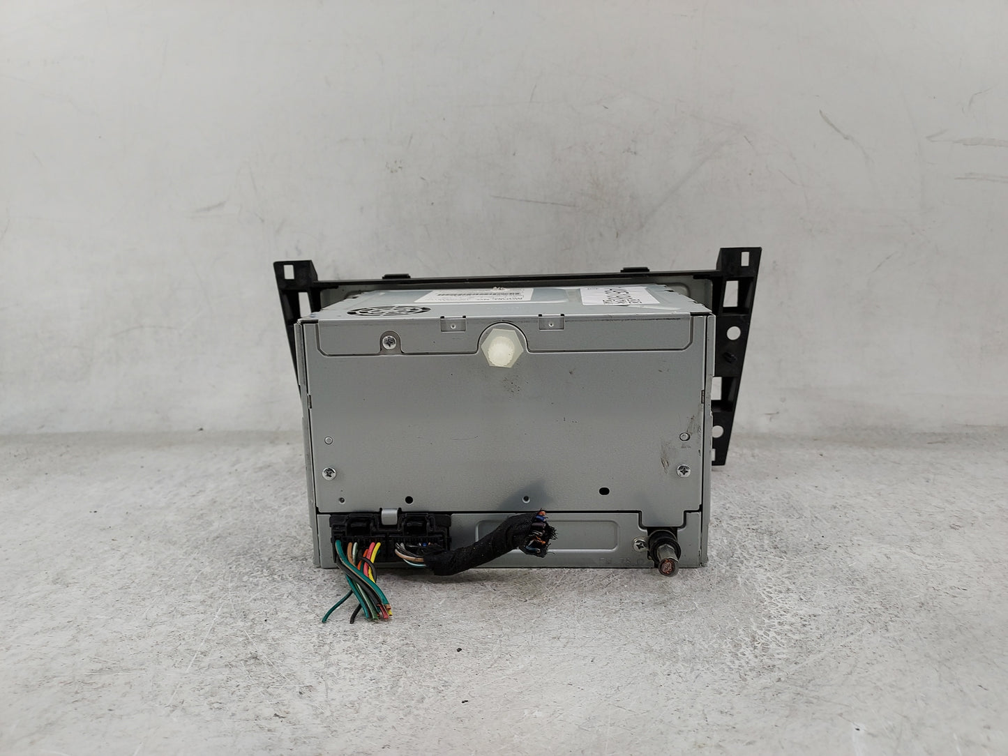 2006 Cadillac Dts Radio AM FM Cd Player Receiver Replacement P/N:15809941 CQ-JG8461YC Fits OEM Used Auto Parts - Oemusedauto