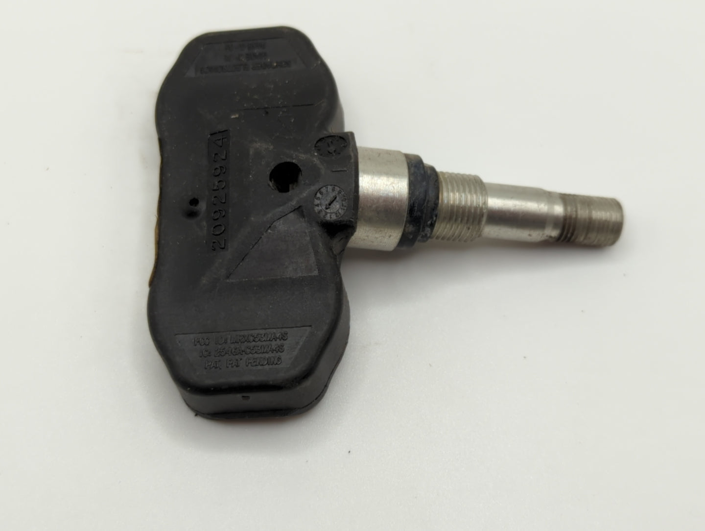 2006 Cadillac Dts Tire Pressure Monitoring System Sensor Tpms - Oemusedautoparts1.com