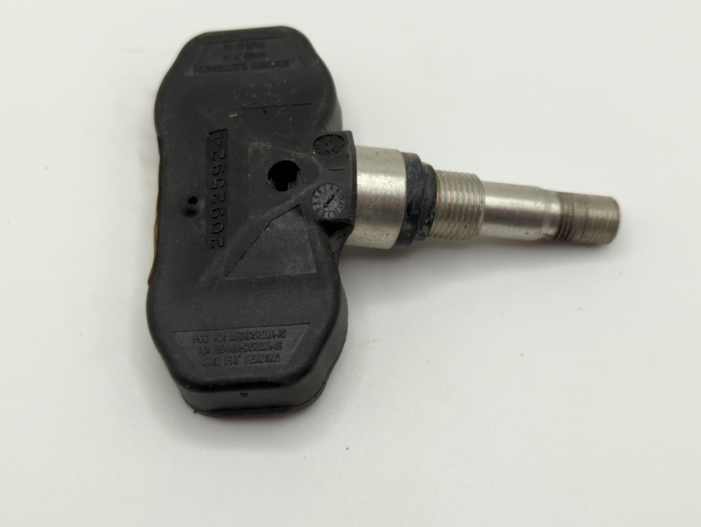 2006 Cadillac Dts Tire Pressure Monitoring System Sensor Tpms - Oemusedautoparts1.com