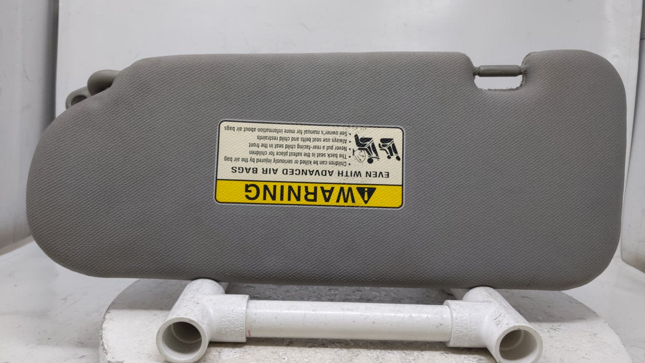 2006 Cadillac Dts Sun Visor Shade Replacement Passenger Right Mirror Fits OEM Used Auto Parts - Oemusedautoparts1.com