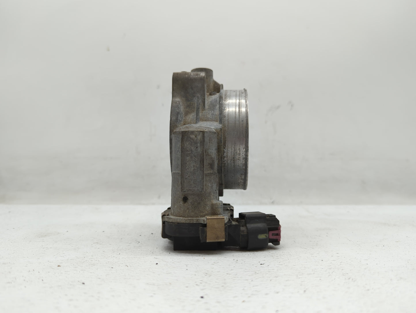 2006-2011 Cadillac Dts Throttle Body P/N:RME87-2 12602800, RME87 Fits Fits 2006 2007 2008 2009 2010 2011 OEM Used Auto Parts