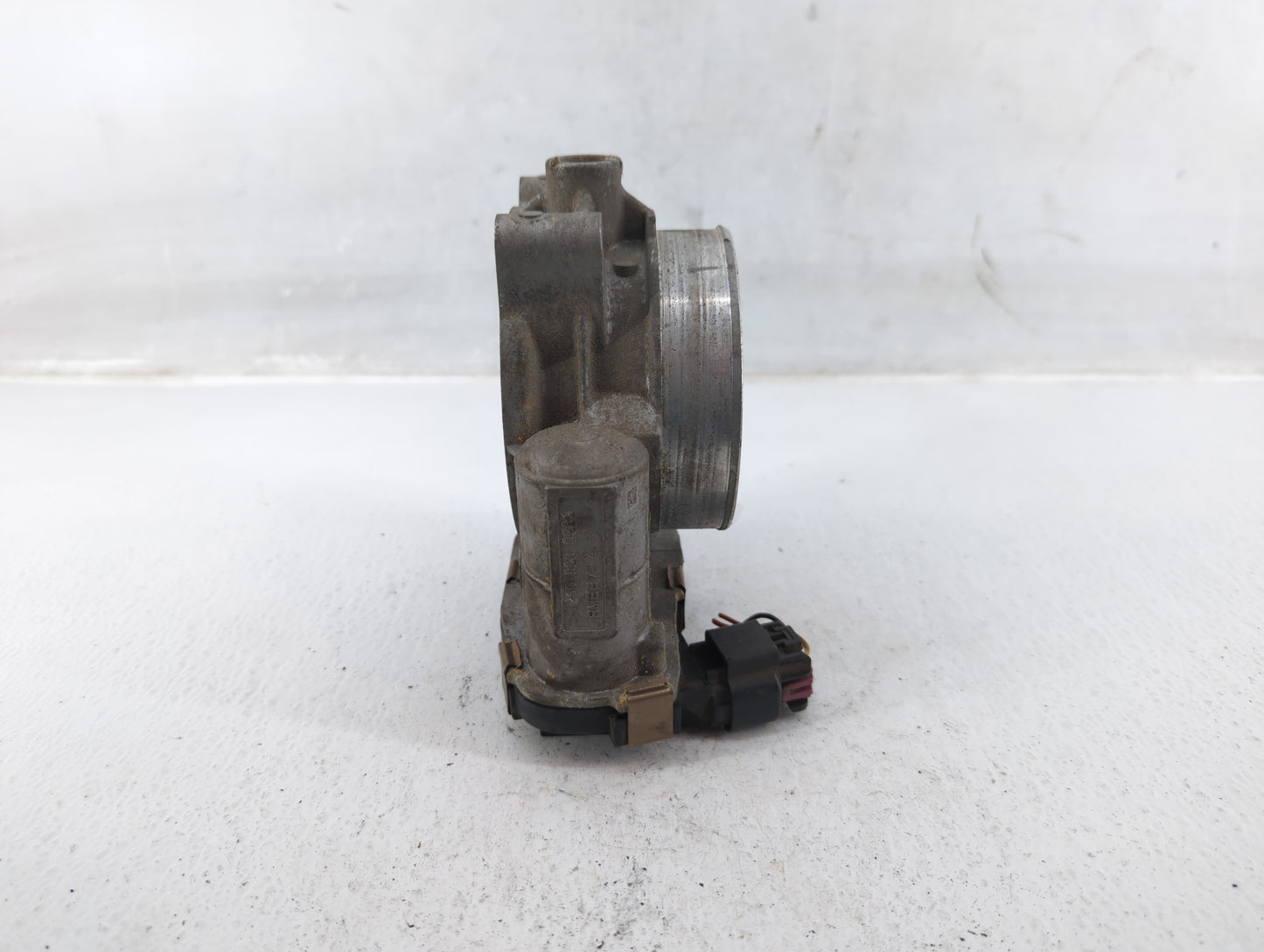 2006-2011 Cadillac Dts Throttle Body P/N:RME87-2 Fits Fits 2006 2007 2008 2009 2010 2011 OEM Used Auto Parts - Oemusedautopa