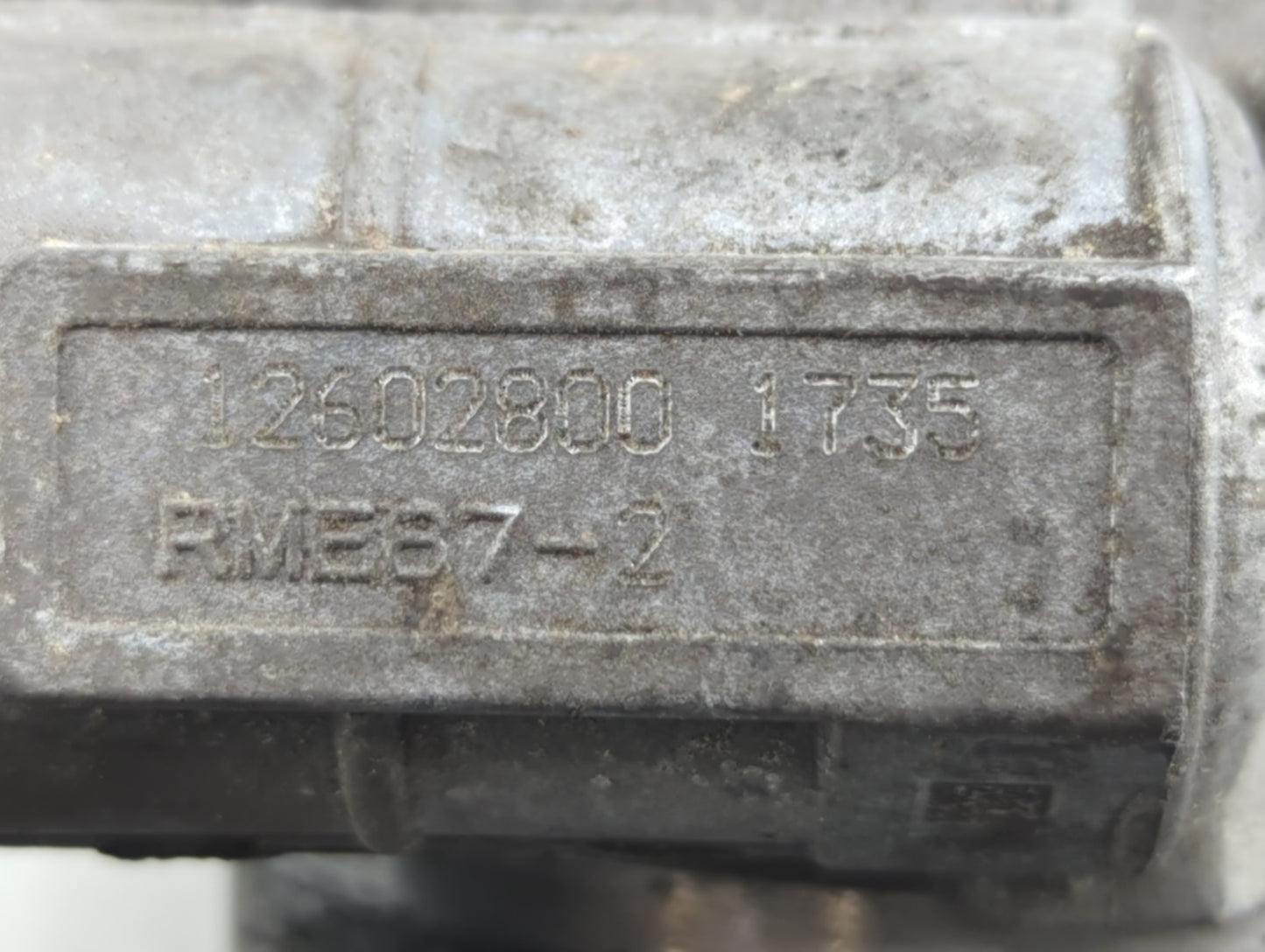 2006-2011 Cadillac Dts Throttle Body P/N:12602800 Fits Fits 2006 2007 2008 2009 2010 2011 OEM Used Auto Parts - Oemusedautop