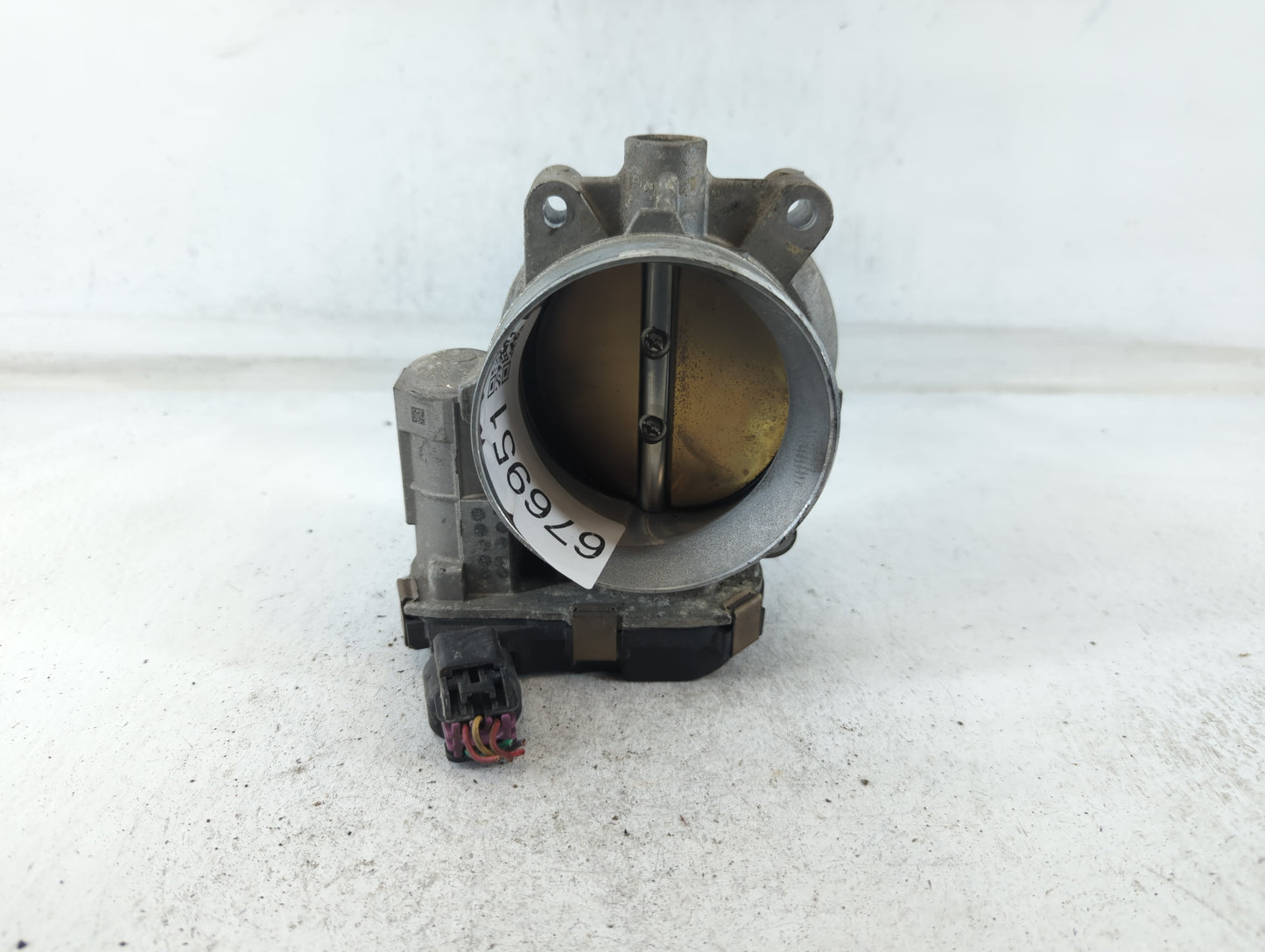 2006-2011 Cadillac Dts Throttle Body P/N:0556 12602800 Fits Fits 2006 2007 2008 2009 2010 2011 OEM Used Auto Parts - Oemused