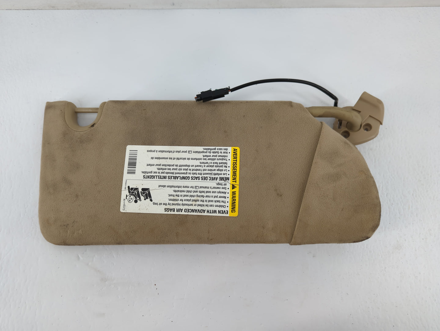 2006-2007 Cadillac Dts Sun Visor Shade Replacement Driver Left Mirror Fits Fits 2006 2007 OEM Used Auto Parts - Oemusedautop