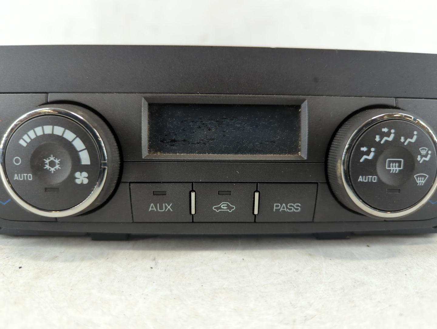 2006 Cadillac Dts Climate Control Module Temperature AC/Heater Replacement P/N:MX237000-1616 15839547 Fits OEM Used Auto Par