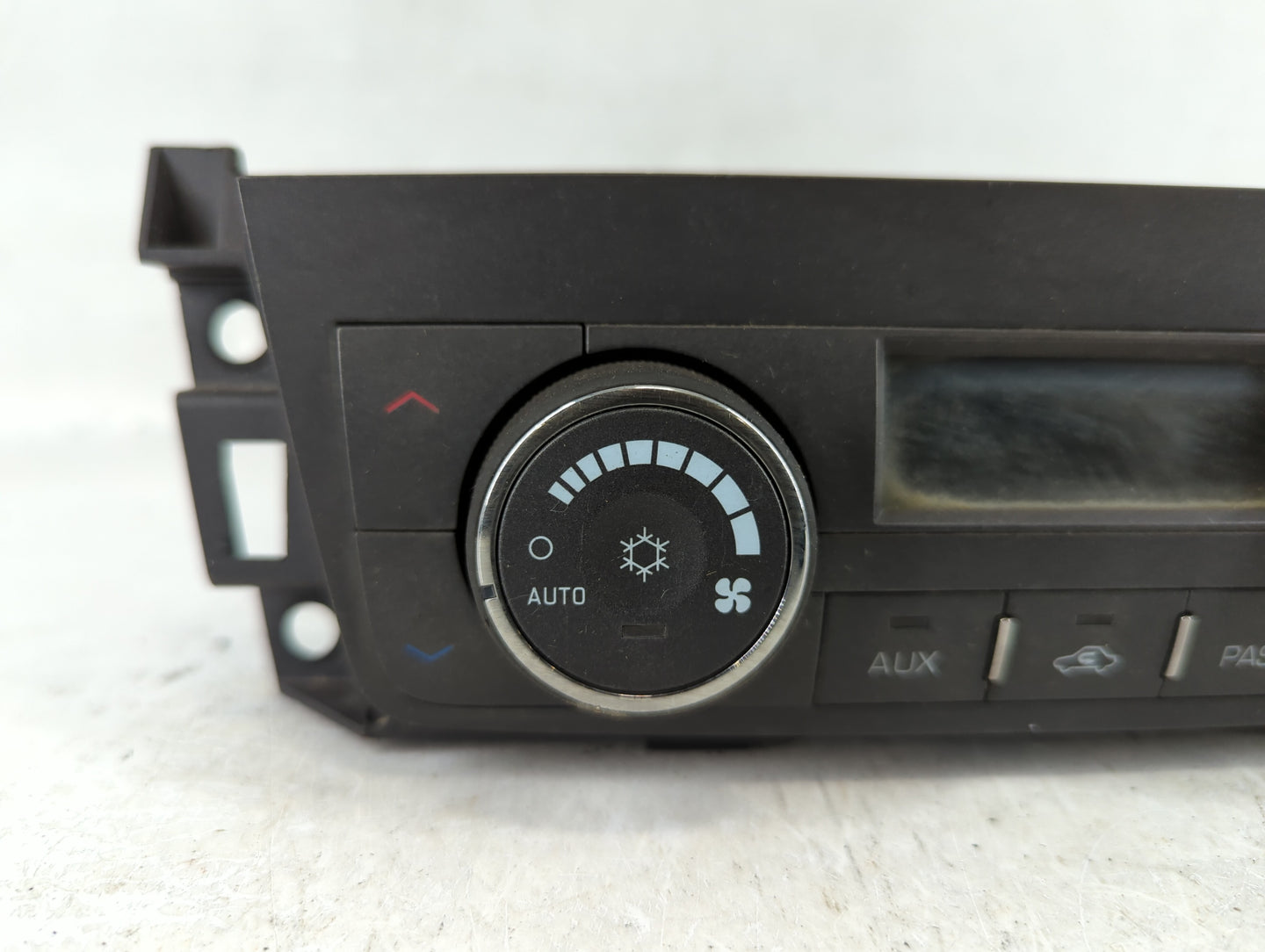 2006 Cadillac Dts Climate Control Module Temperature AC/Heater Replacement P/N:15839547 Fits OEM Used Auto Parts - Oemusedau