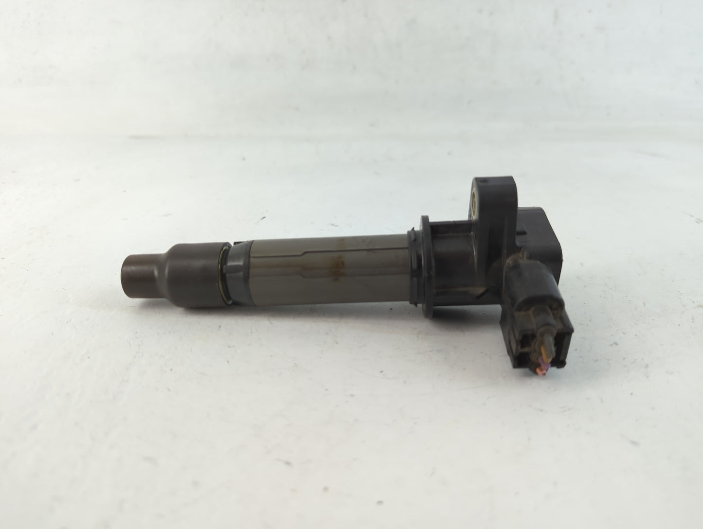 2006-2006 Cadillac Dts Ignition Coil Igniter Pack - Oemusedautoparts1.com