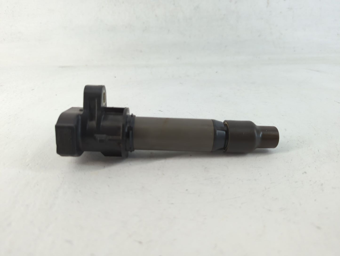 2006-2006 Cadillac Dts Ignition Coil Igniter Pack - Oemusedautoparts1.com