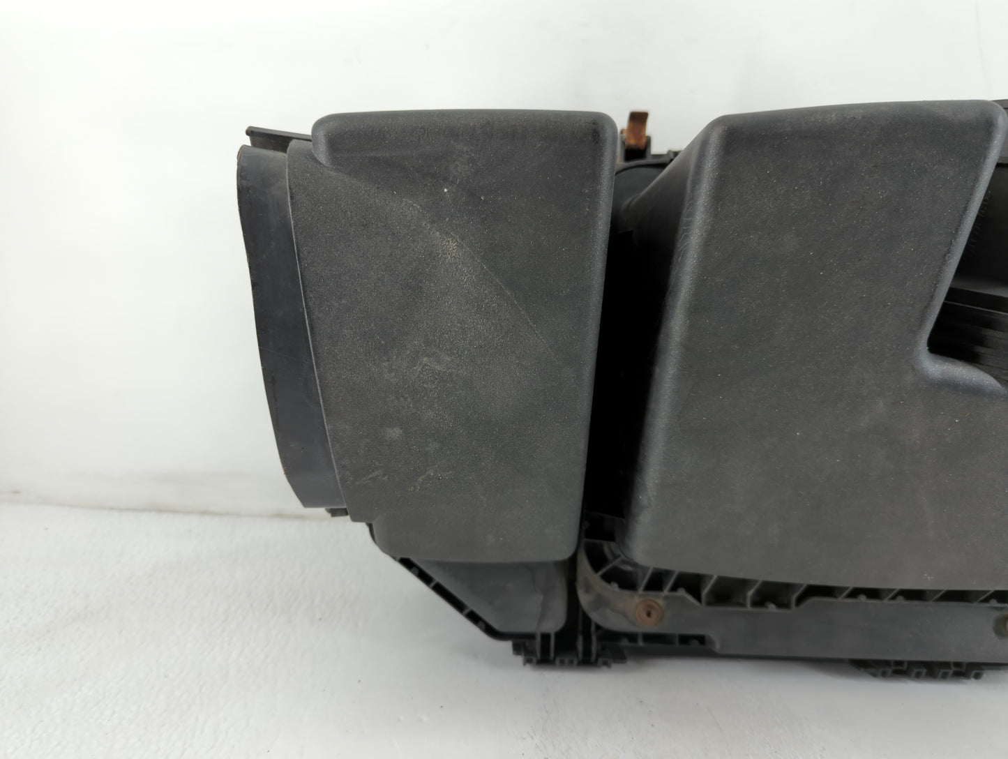 2006-2011 Cadillac Dts Air Cleaner Intake-duct Hose Tube - Oemusedautoparts1.com