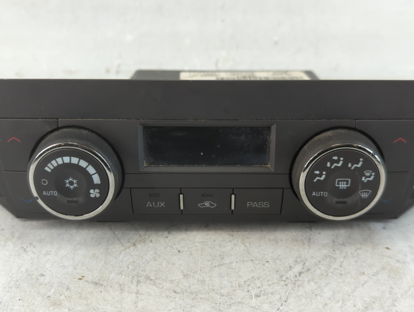 2006 Cadillac Dts Climate Control Module Temperature AC/Heater Replacement P/N:15839547 Fits OEM Used Auto Parts - Oemusedau