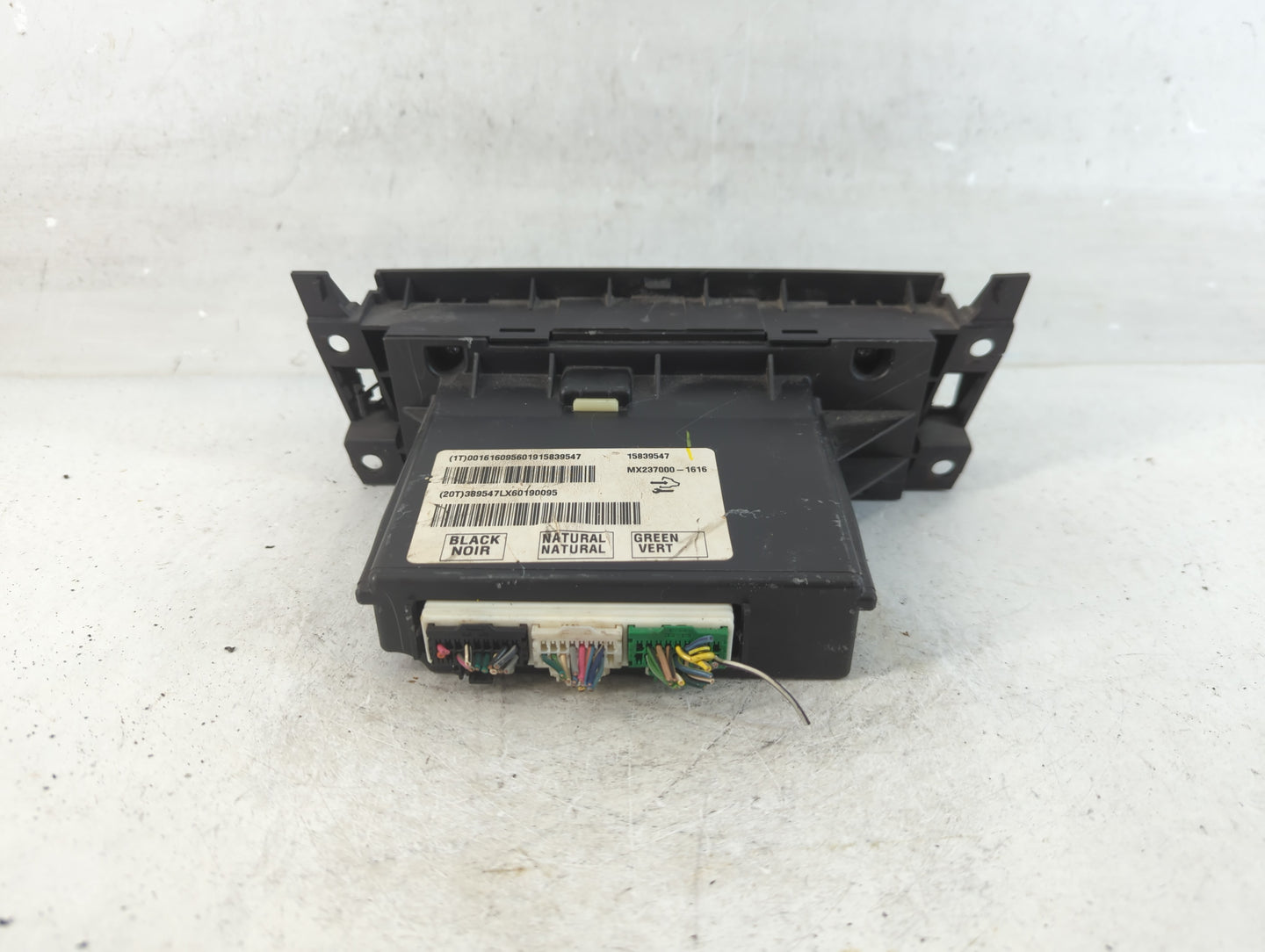 2006 Cadillac Dts Climate Control Module Temperature AC/Heater Replacement P/N:15839547 Fits OEM Used Auto Parts - Oemusedau