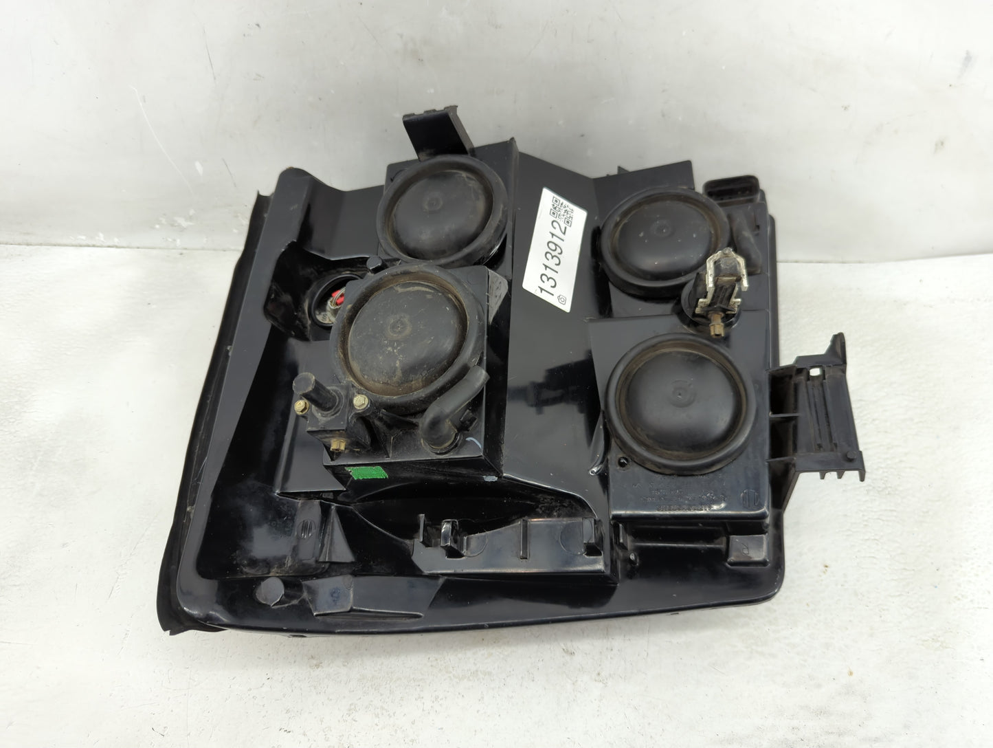 2005 Cadillac Escalade Passenger Right Oem Head Light Headlight Lamp - Oemusedautoparts1.com