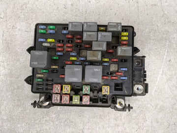 2003-2006 Cadillac Escalade Fusebox Fuse Box Panel Relay Module P/N:15201928-02 Fits Fits 2003 2004 2005 2006 OEM Used Auto 