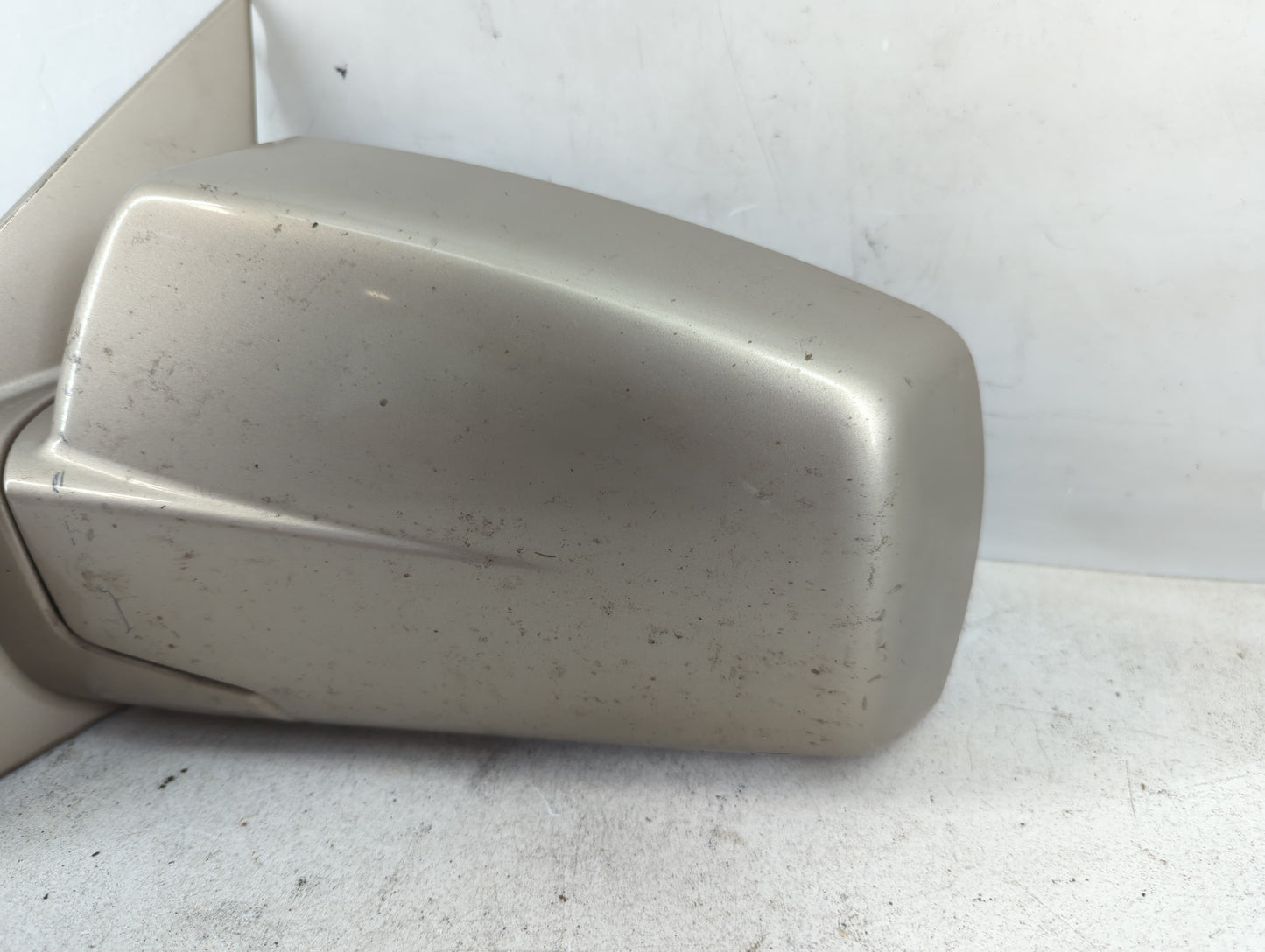 2004-2006 Cadillac Srx Driver Side View Mirror - Left Door Mirror OEM Used - Oemusedautoparts1.com