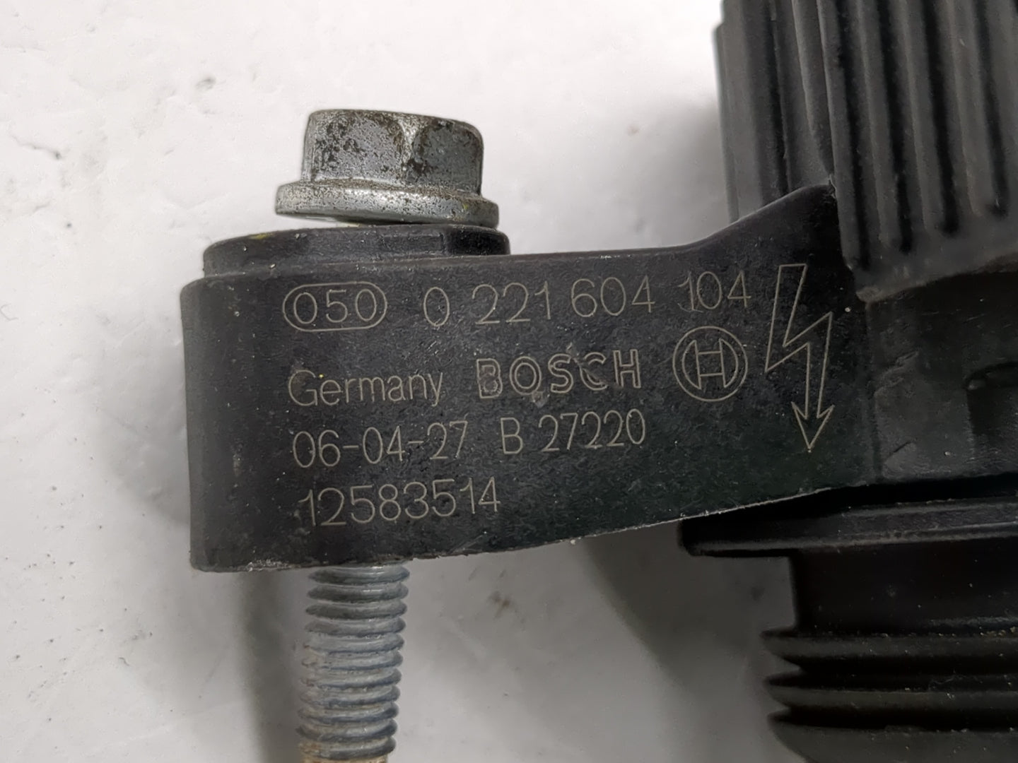 2004-2009 Cadillac Srx Ignition Coil Igniter Pack - Oemusedautoparts1.com