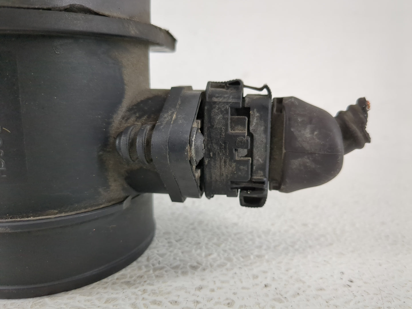 2004-2006 Cadillac Srx Mass Air Flow Meter Maf - Oemusedautoparts1.com