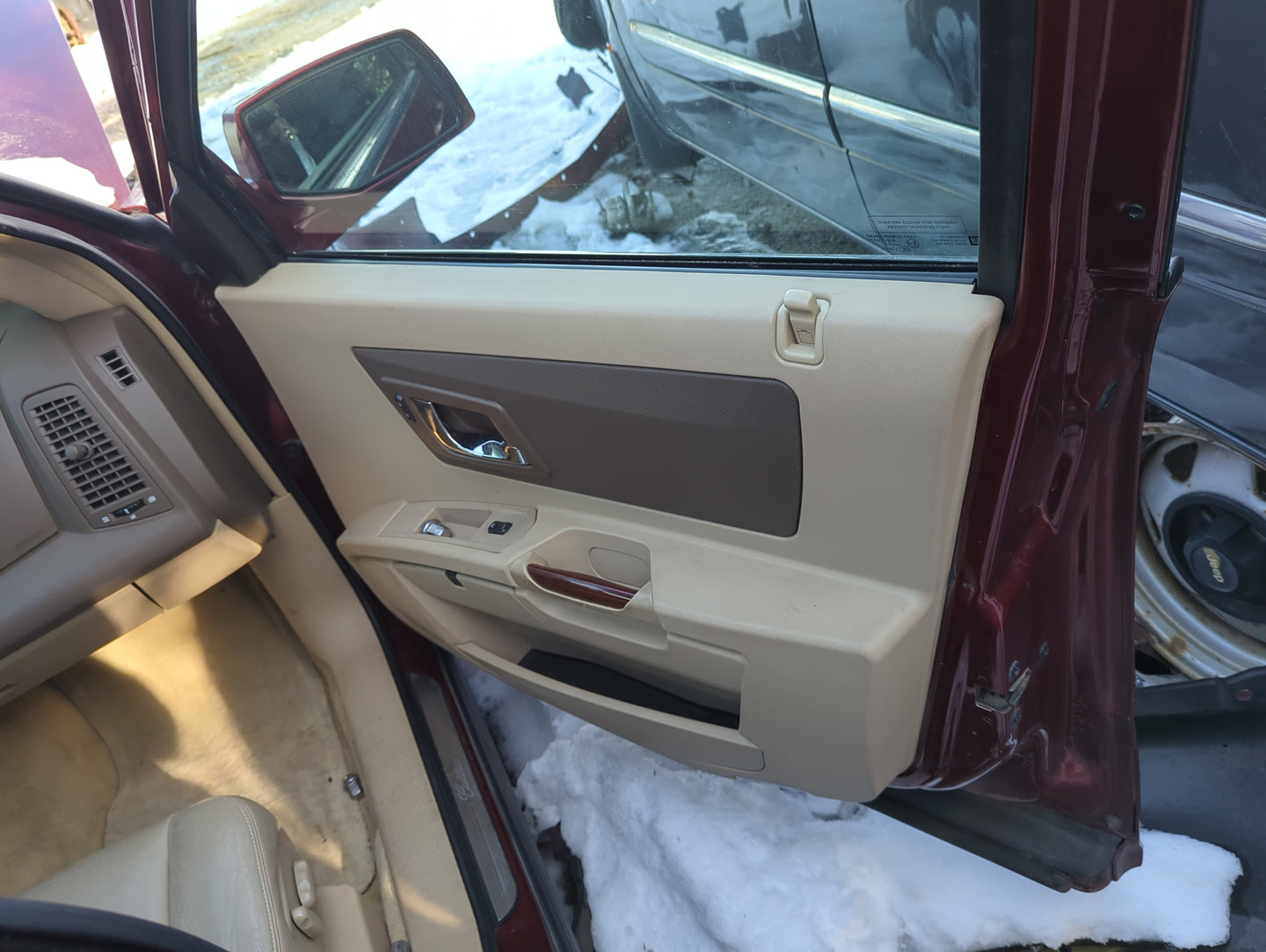2006 Cadillac Srx Front Right Passenger Interior Door Panel Trim - Oemusedautoparts1.com