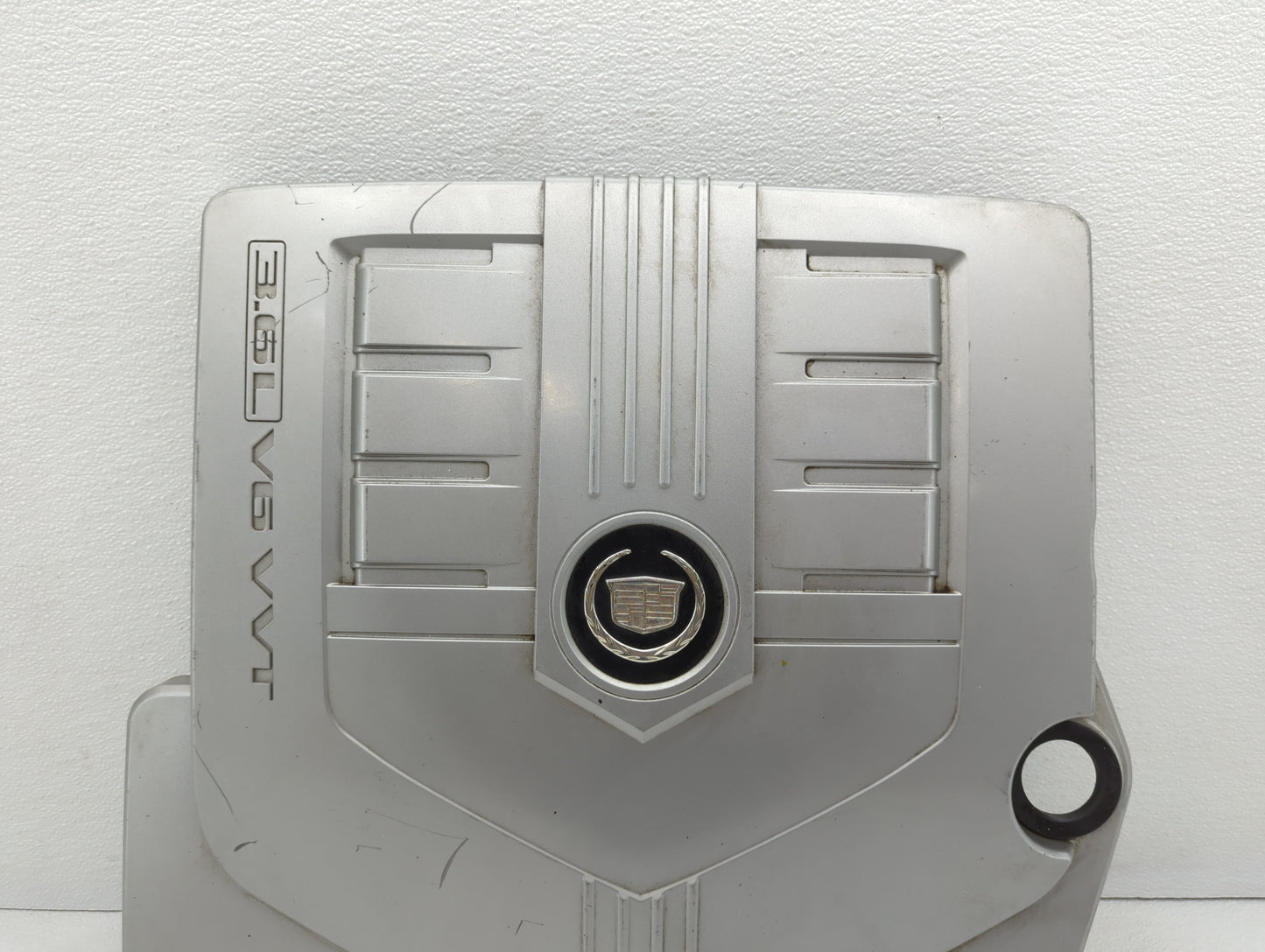 2006 Cadillac Srx Engine Cover - Oemusedautoparts1.com