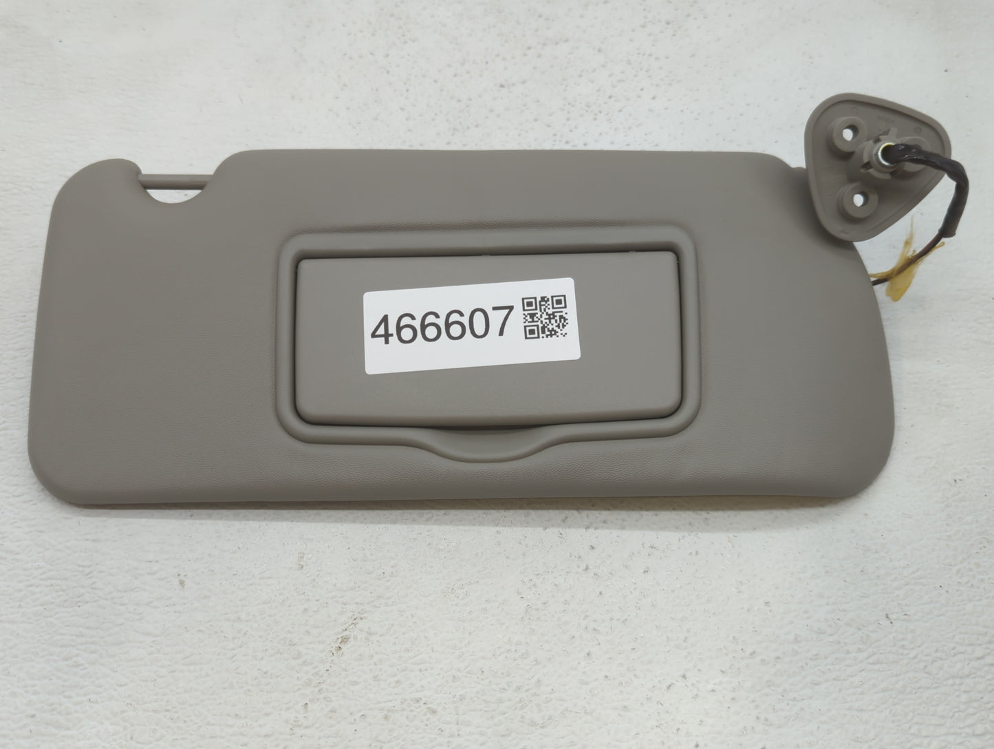 2004-2009 Cadillac Srx Sun Visor Shade Replacement Passenger Right Mirror Fits Fits 2004 2005 2006 2007 2008 2009 OEM Used A