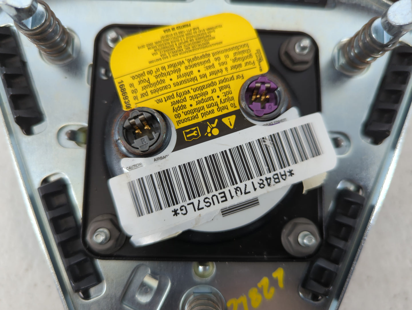 2004-2006 Cadillac Srx Air Bag Driver Left Steering Wheel Mounted Fits Fits 2003 2004 2005 2006 2007 OEM Used Auto Parts - O