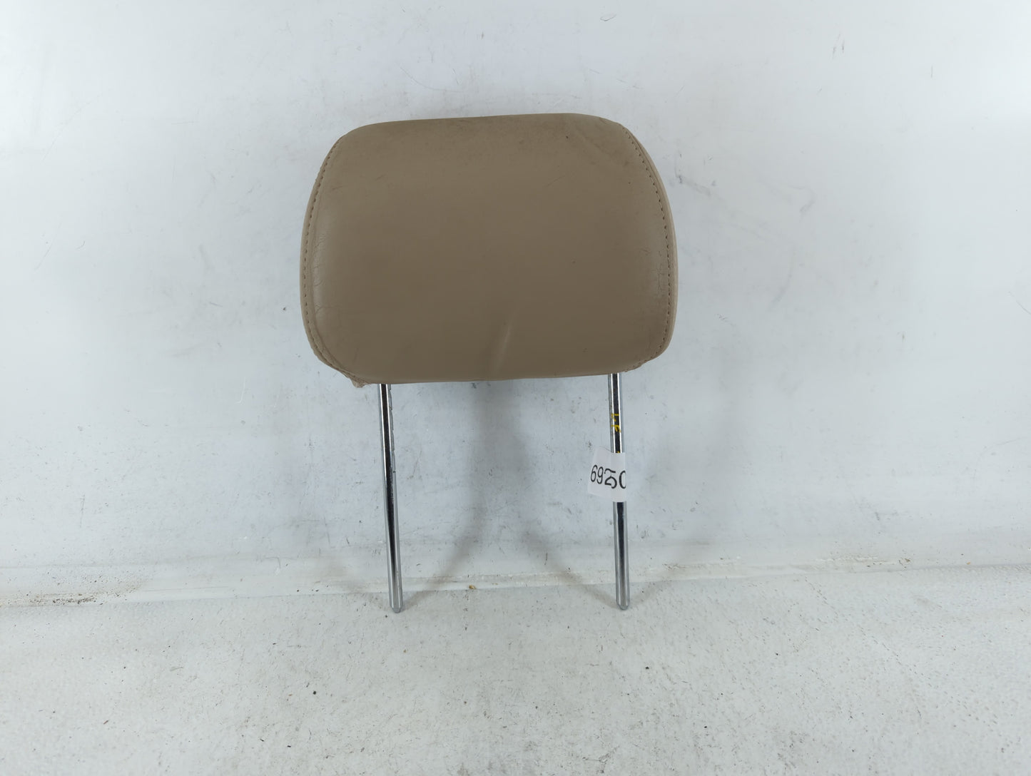 2004-2006 Cadillac Srx Headrest Head Rest Front Driver Passenger Seat Fits Fits 2004 2005 2006 OEM Used Auto Parts - Oemused