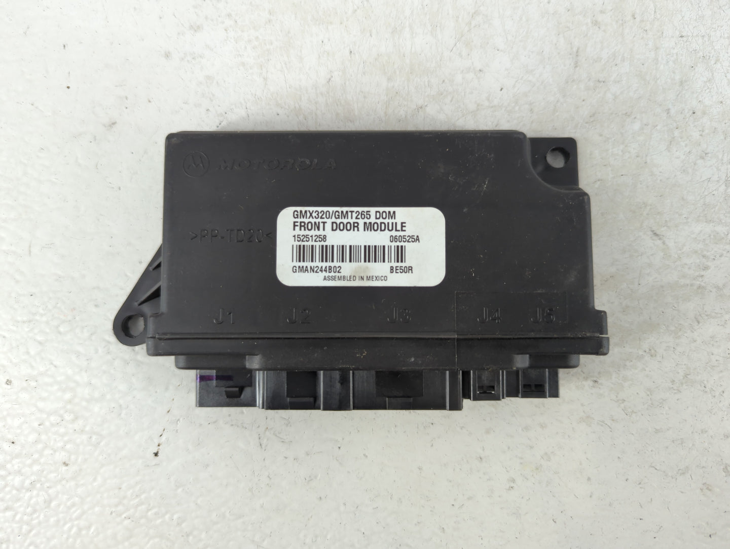 2006-2006 Cadillac Srx Body Control Module Bcm Inner Cabin Fuse Box - Oemusedautoparts1.com